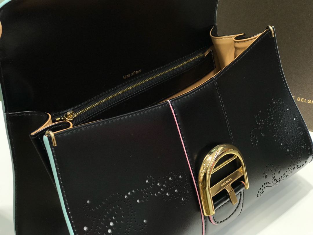 델보 브리앙 미니 캐시미어 박스백